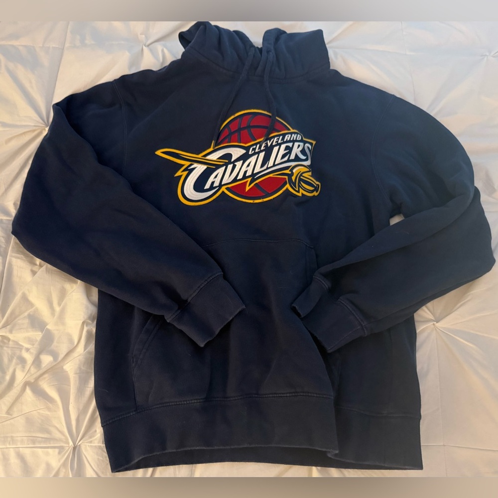 Cleveland Cavaliers sweatshirt